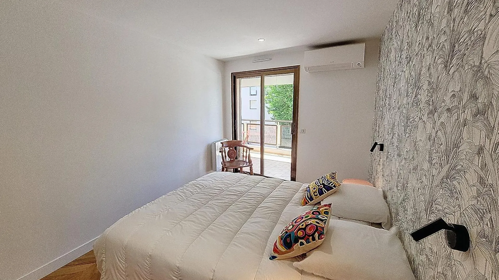 Henri Camille Real Estate- Palm Beach -Premium One Bedroom With Big Terrace Cannes