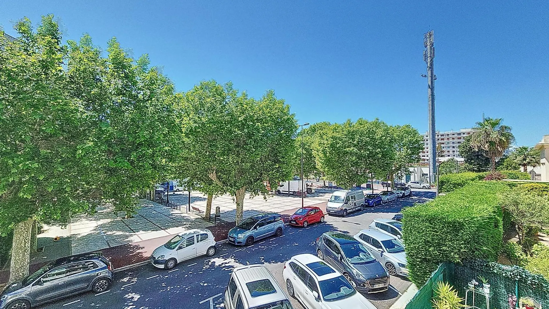 Henri Camille Real Estate- Palm Beach -Premium One Bedroom With Big Terrace Cannes France