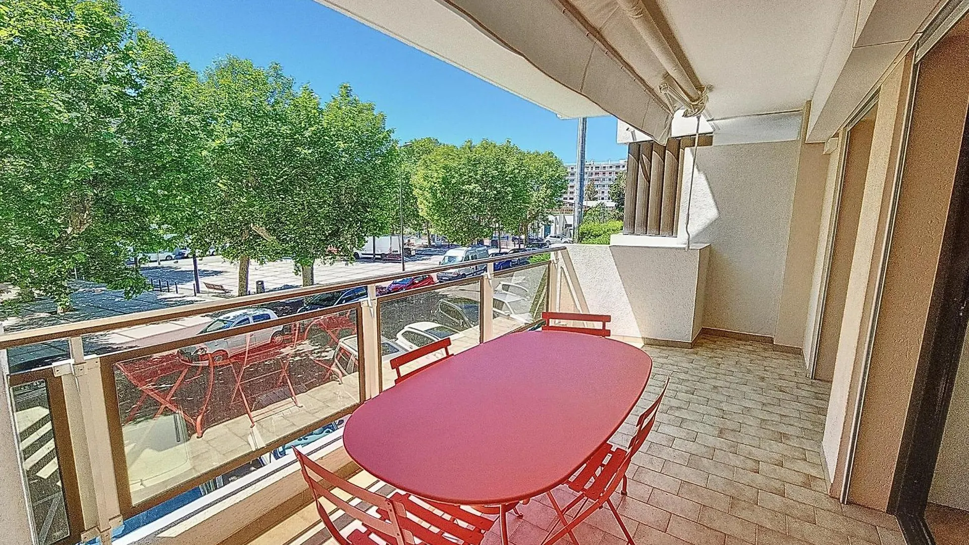 Henri Camille Real Estate- Palm Beach -Premium One Bedroom With Big Terrace Cannes